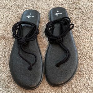 Sanuk flip flops